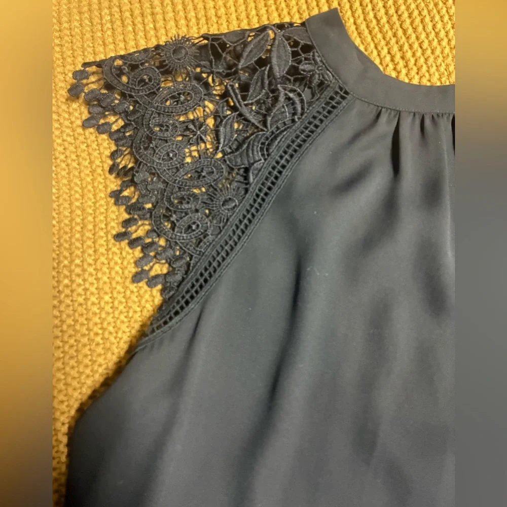 EXPRESS | Black Lace Accent Women's Blouse - Picture 7 of 7